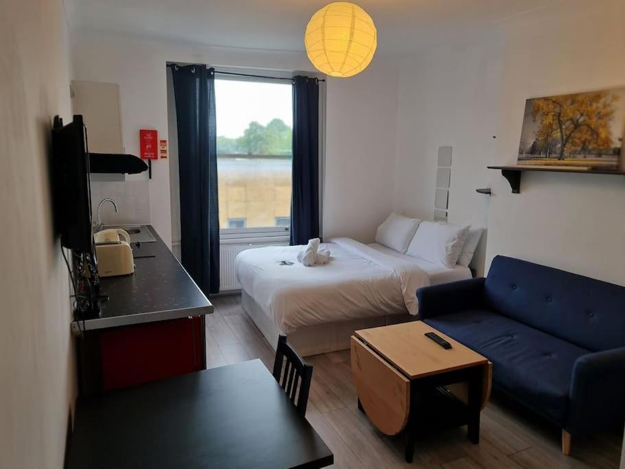 Chic & Modern Studio In Caledonian Rd Londra Dış mekan fotoğraf