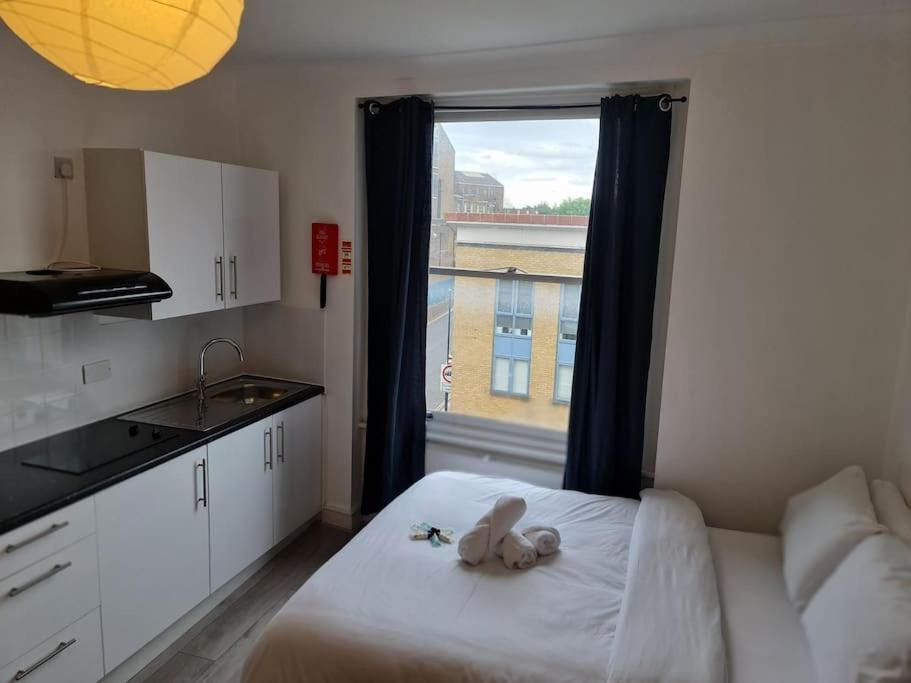Chic & Modern Studio In Caledonian Rd Londra Dış mekan fotoğraf